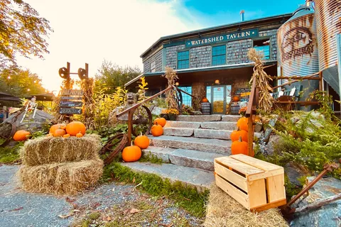 Boothbay Craft Brewery, Tavern and RV