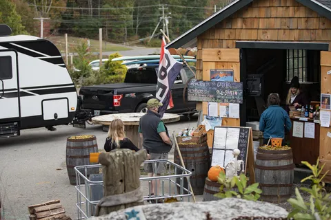 Boothbay Craft Brewery, Tavern and RV