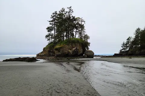 Crescent Beach & RV Park