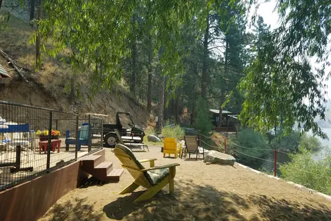 Liar's Cove Resort