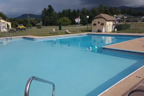 Twin Mountain Motor Court and RV Park