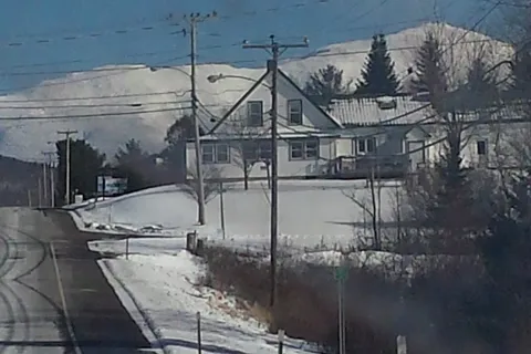 Twin Mountain Motor Court and RV Park