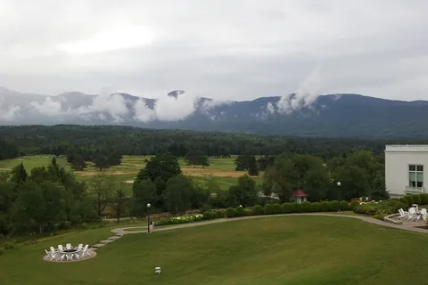 Twin Mountain Motor Court and RV Park