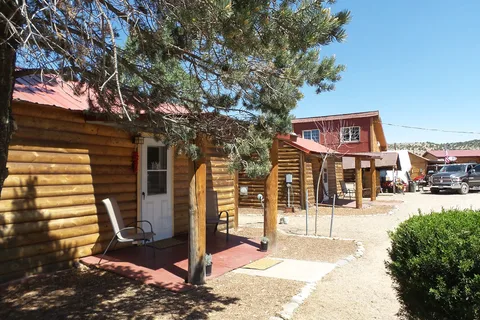 Questa Lodge and RV Park
