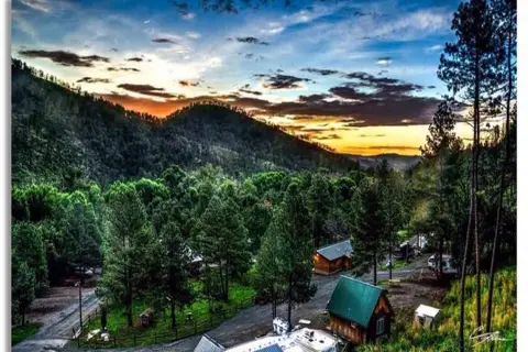 Bonito Hollow RV Park & Campground