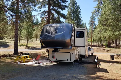 Hawks Nest RV and Cabins