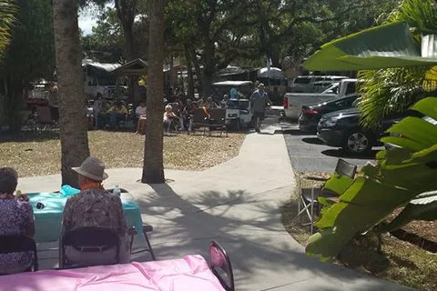 Labelle Woods RV Resort