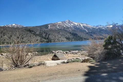 Twin Lakes Resort