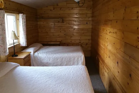 Twin Lakes Resort