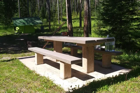 Many Pines Campground