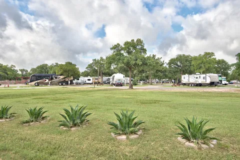 Oak Forest RV Park