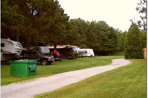 MacIver's Motel and Campground