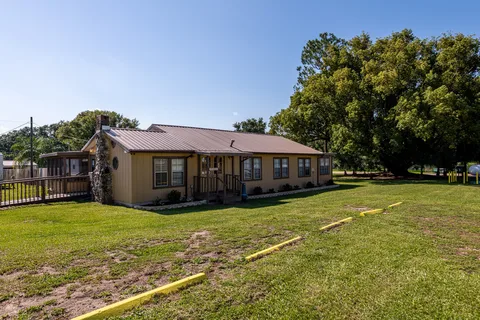 Many Mansions RV Park