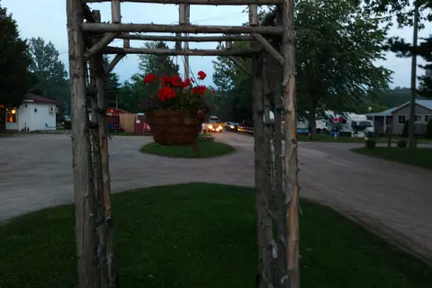 Happy Hearts Tent and Trailer Park