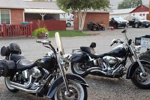 Pioneer Motel and RV Park