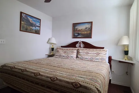 Pioneer Motel and RV Park