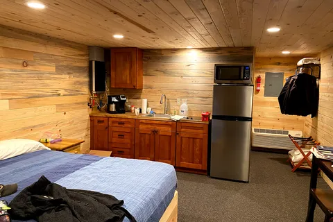 Pioneer Motel and RV Park