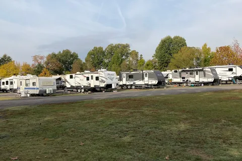 Ivy's Cove RV Retreat