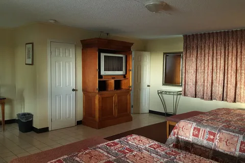 Oso Blanco Motel and RV Park