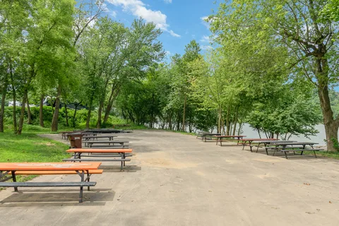 Tuckers Landing RV Park