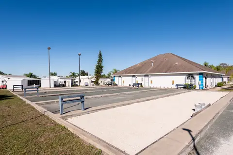 Cross Creek Country Club and RV Resort