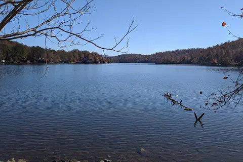 Moccasin Creek State Park
