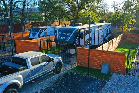 Dallas Shady Oaks RV Park