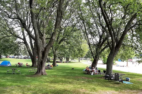 Mille Roches Campsite - St Lawrence
