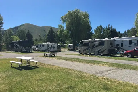 Meadows RV Park