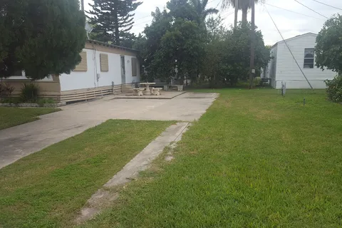 Honeydale Mobile Home and RV Park