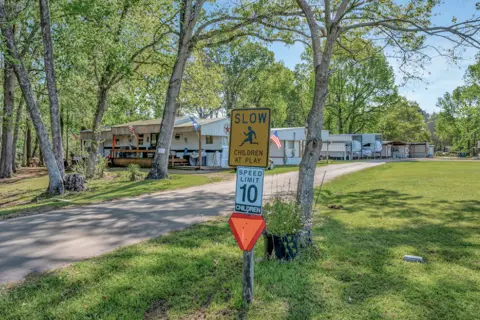 Kervins RV Park