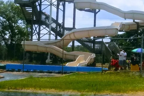 Lake Holiday Camp-Resort