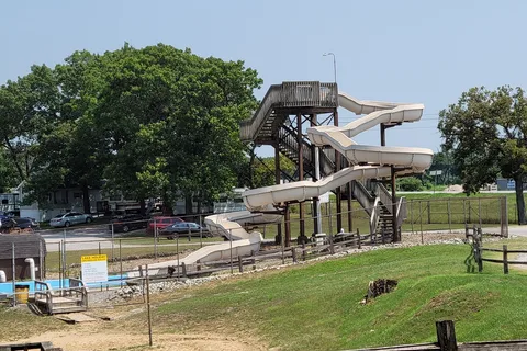 Lake Holiday Camp-Resort