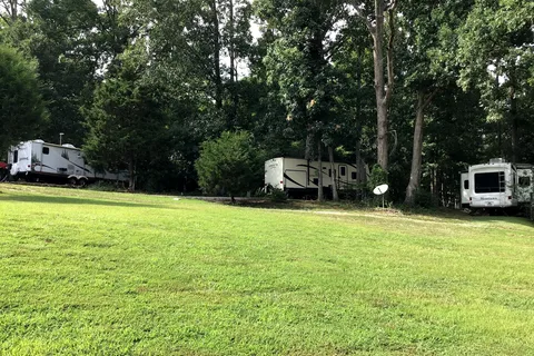 Ivy Acres RV Park