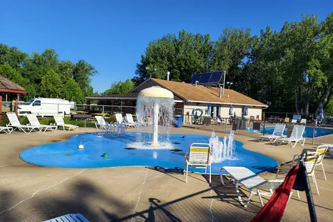 Rock Island / Quad Cities KOA Holiday