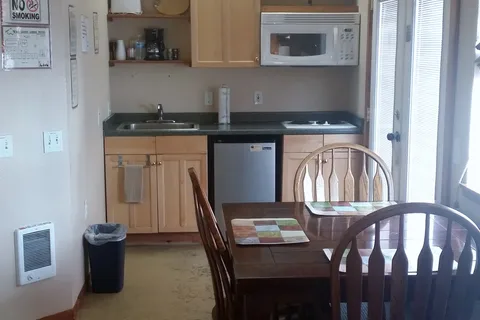 Wild Goose Lodge Motel and RV