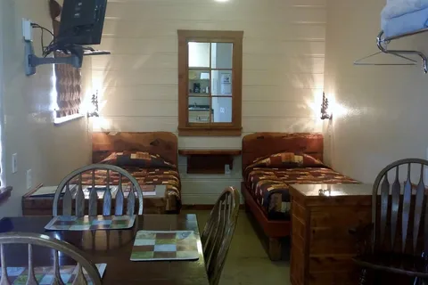Wild Goose Lodge Motel and RV