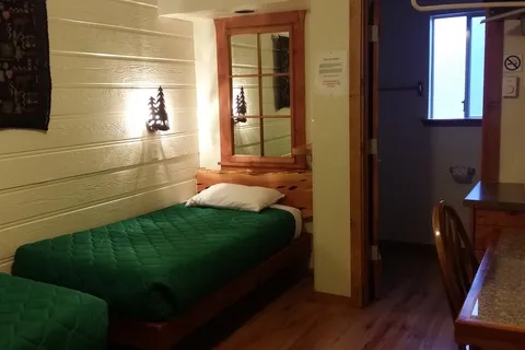 Wild Goose Lodge Motel and RV