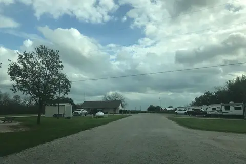 Patriot RV Park - Gonzales