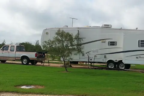 Patriot RV Park - Gonzales