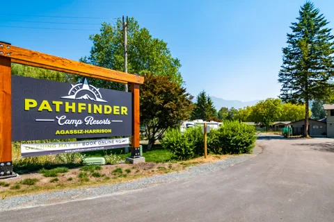 Pathfinder Motel and RV Park