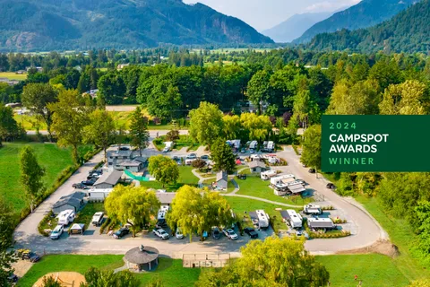 Pathfinder Motel and RV Park