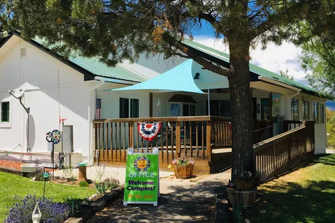 Navajo Lake Resort RV Park and Campground