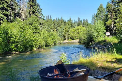 Yellowhead RV Park and Campground