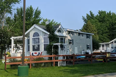 Neshonoc Lakeside Camping Resort