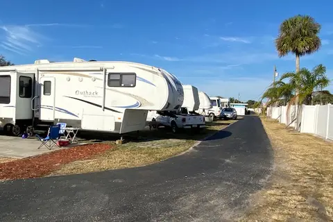 Lakeside North RV Resort