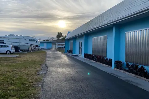 Lakeside North RV Resort