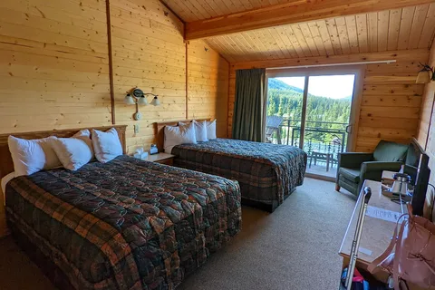 Denali Grizzly Bear Resort