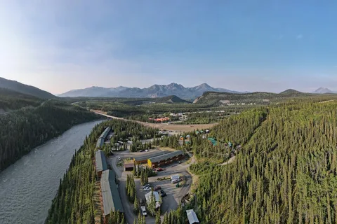 Denali Grizzly Bear Resort