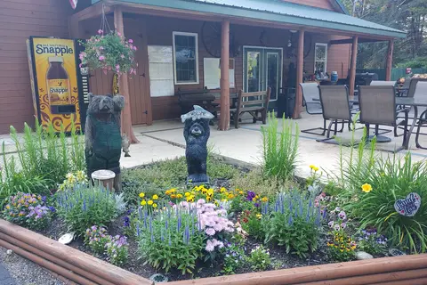 Riverside Pines Campsites and Cabins